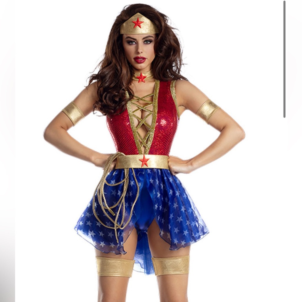 Women’s Wonder Woman costume